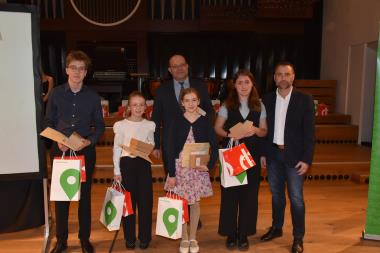 Stella Balcarová, Klára Koždoňová, Štěpán Troják